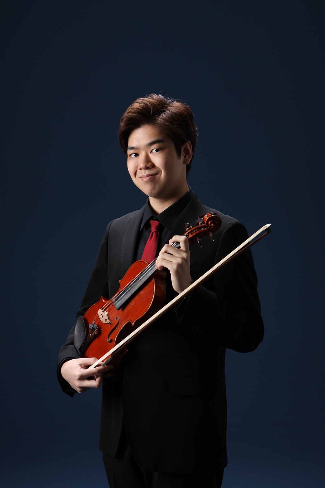 Largo String Studio 講師プロフィール写真